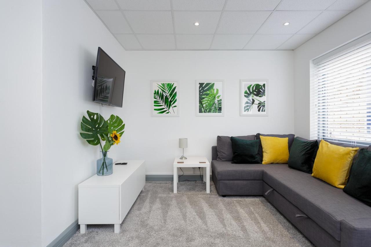 Sovereign Gate - 2 Double Bedroom Apartment In Portsmouth City Centre 외부 사진