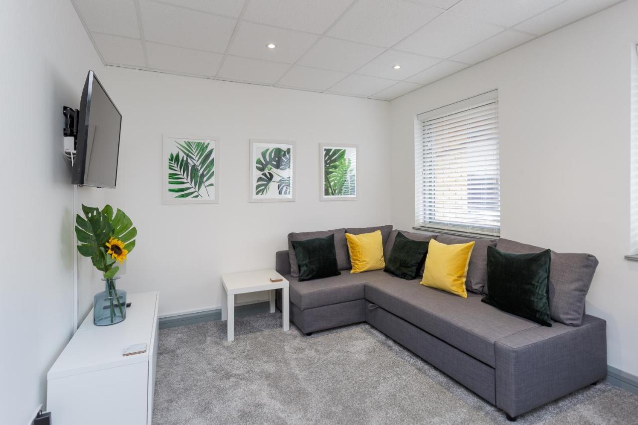 Sovereign Gate - 2 Double Bedroom Apartment In Portsmouth City Centre 외부 사진
