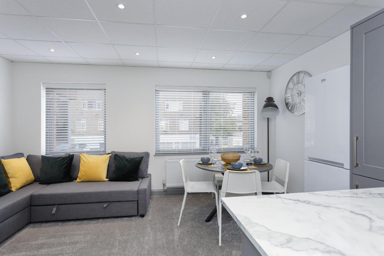 Sovereign Gate - 2 Double Bedroom Apartment In Portsmouth City Centre 외부 사진